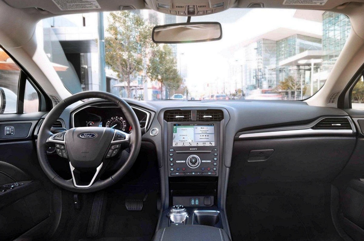 2023 Ford Fusion interior