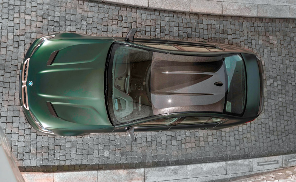 2023 BMW M5 CS roof