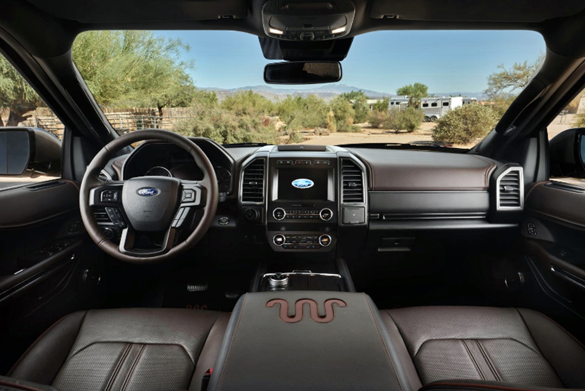 2023 ford expedition interior