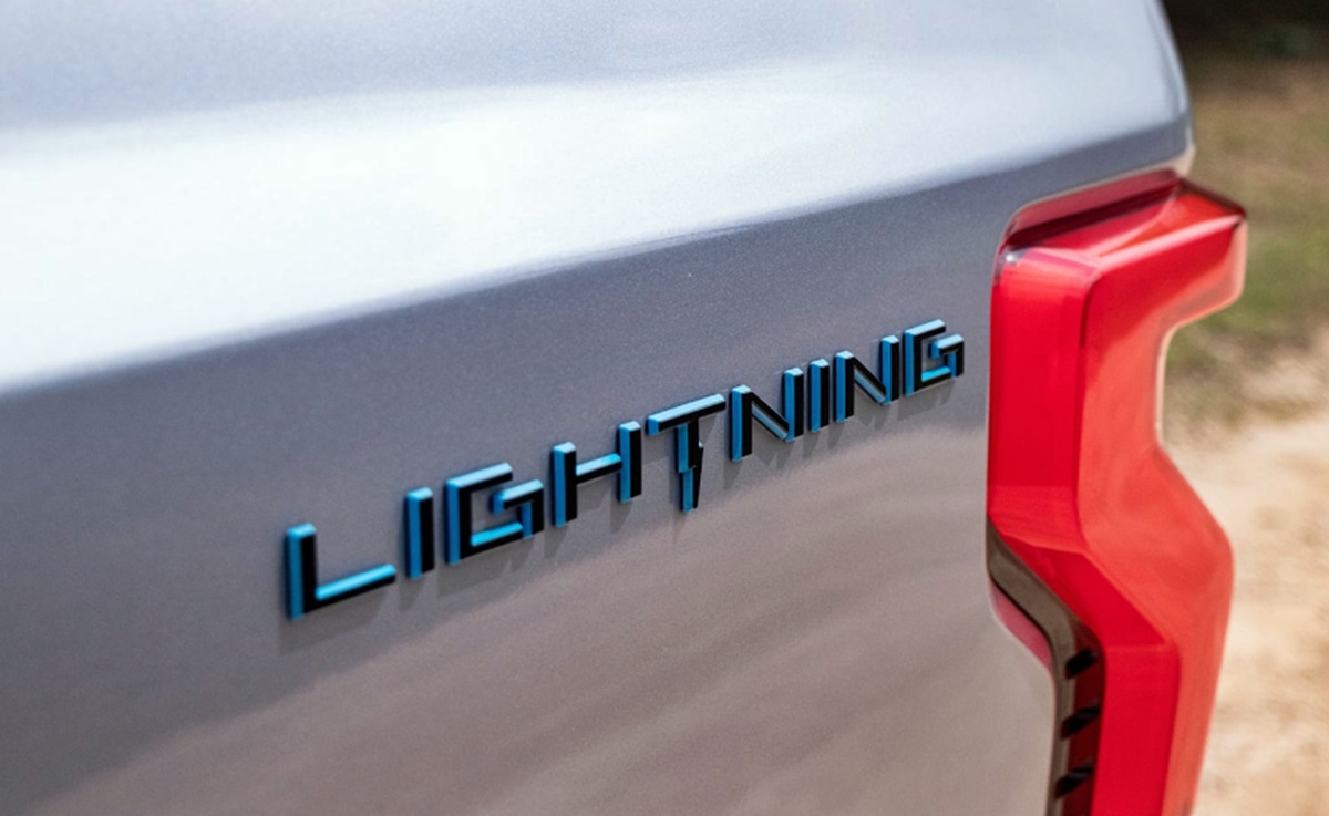 2024 ford f 150 lightning acceleration