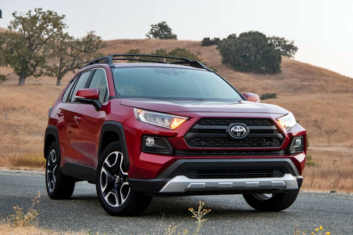 is toyota discontinuing the rav4